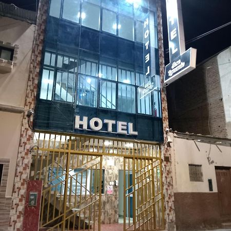 Hotel Jose Ignacio Chepén מראה חיצוני תמונה